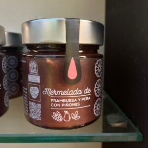 MERMELADA DE FRAMBUESA, PERA & PIÑONES 🍐🍇
